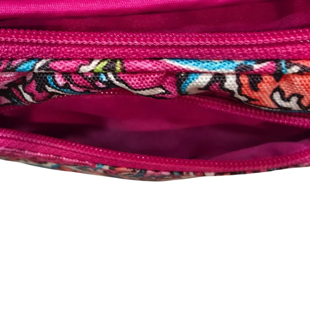 Vera Bradley Pink Floral Paisley RFID All in One Crossbody Bag 20752-L13 - Picture 3 of 10